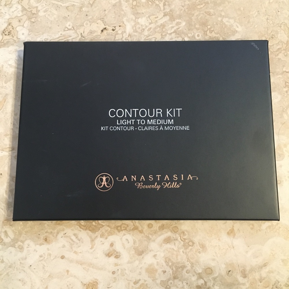 Anastasia Light to Medium Contour kit